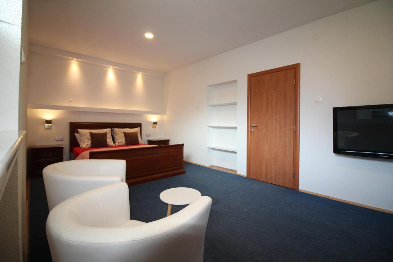 Apartment City Centre Free Parking 1&2 Floor Makarska Exterior foto